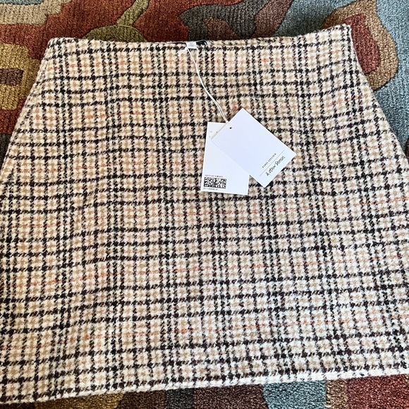 NEW with tags A-Line mini Skirt - Picture 2 of 4